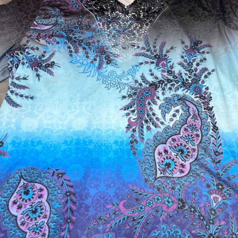 Catherines Tunic Top Womens 0X Multicolor Paisley Embellished V Neck Long Sleeve - Picture 9 of 11